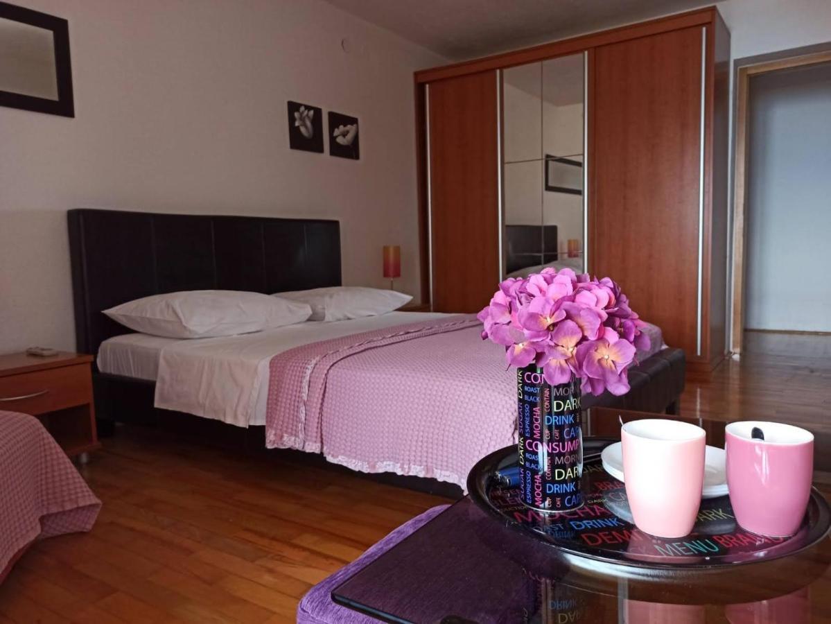 Guest House Mijo Sokol Brela Kültér fotó