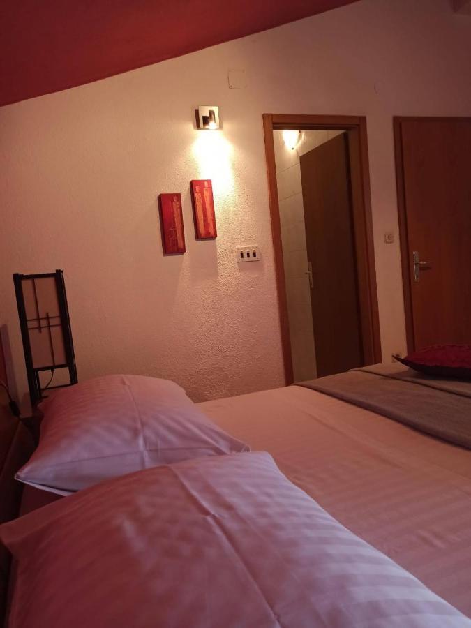 Guest House Mijo Sokol Brela Kültér fotó