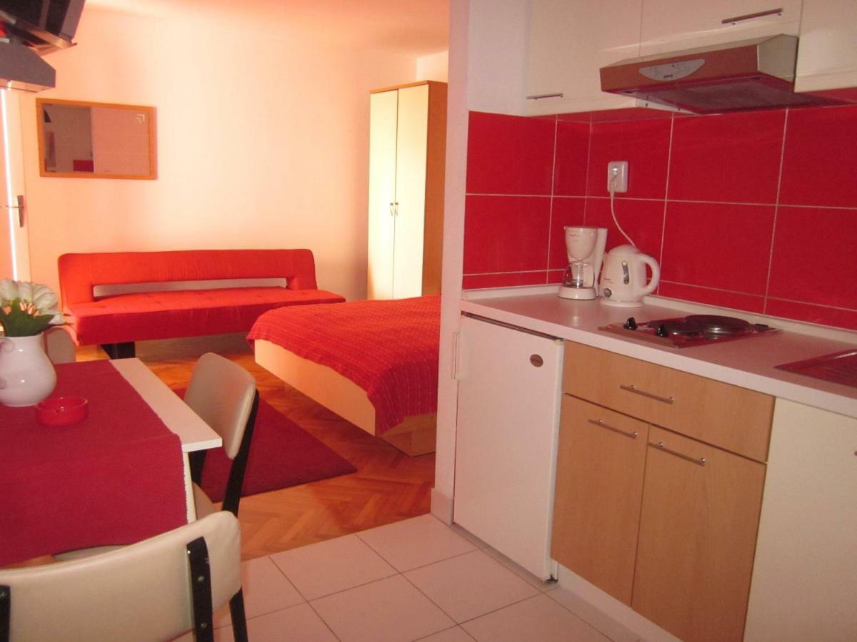 Guest House Mijo Sokol Brela Kültér fotó